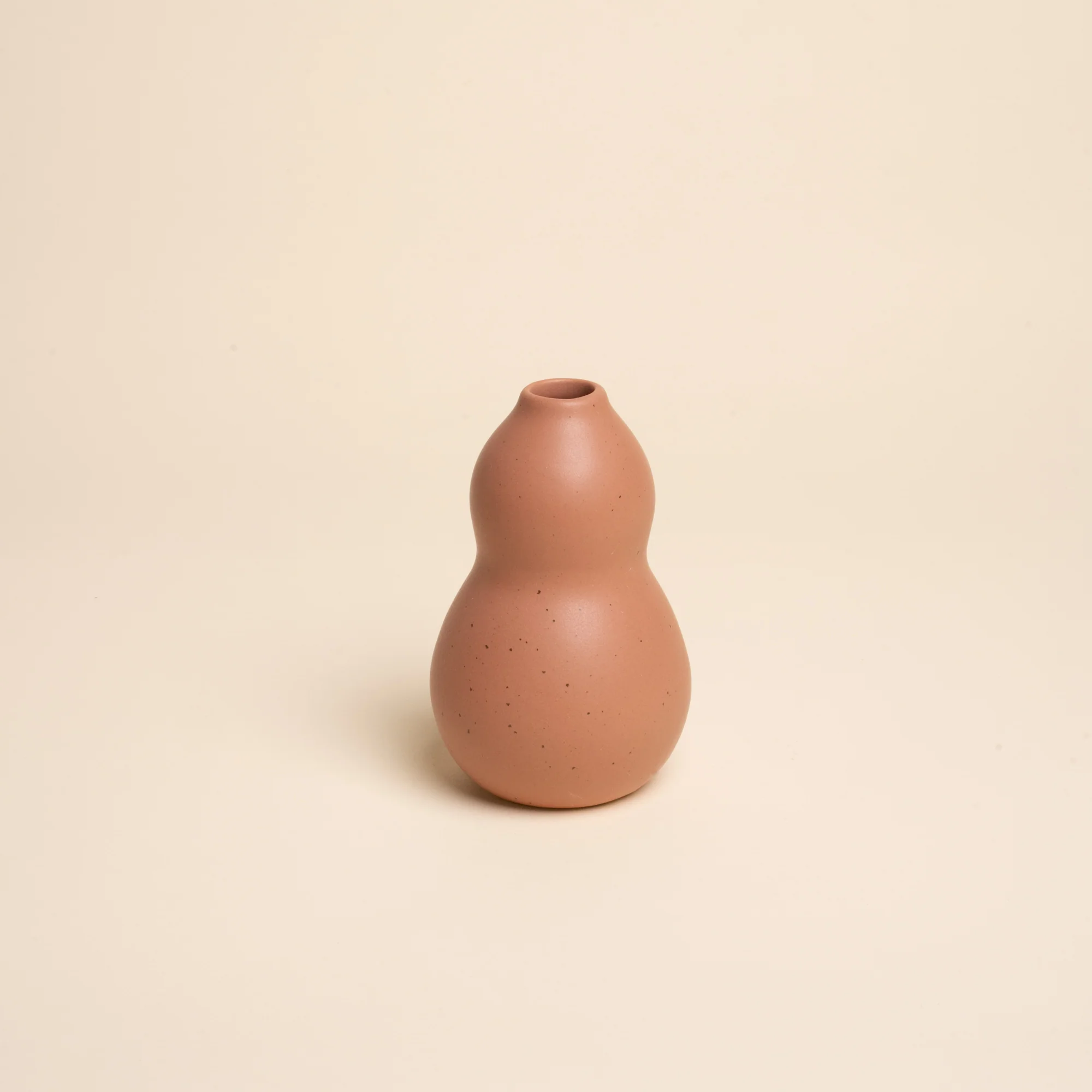 East Fork x Anfora Contour Vase - Image 3